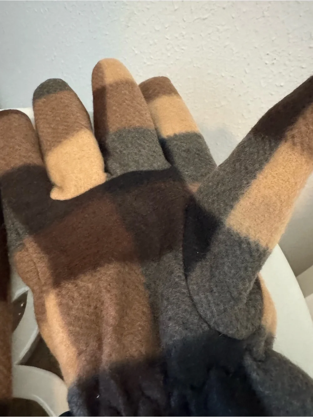 Plaid Fleece Gloves - Black/Grey/Brown/Tan